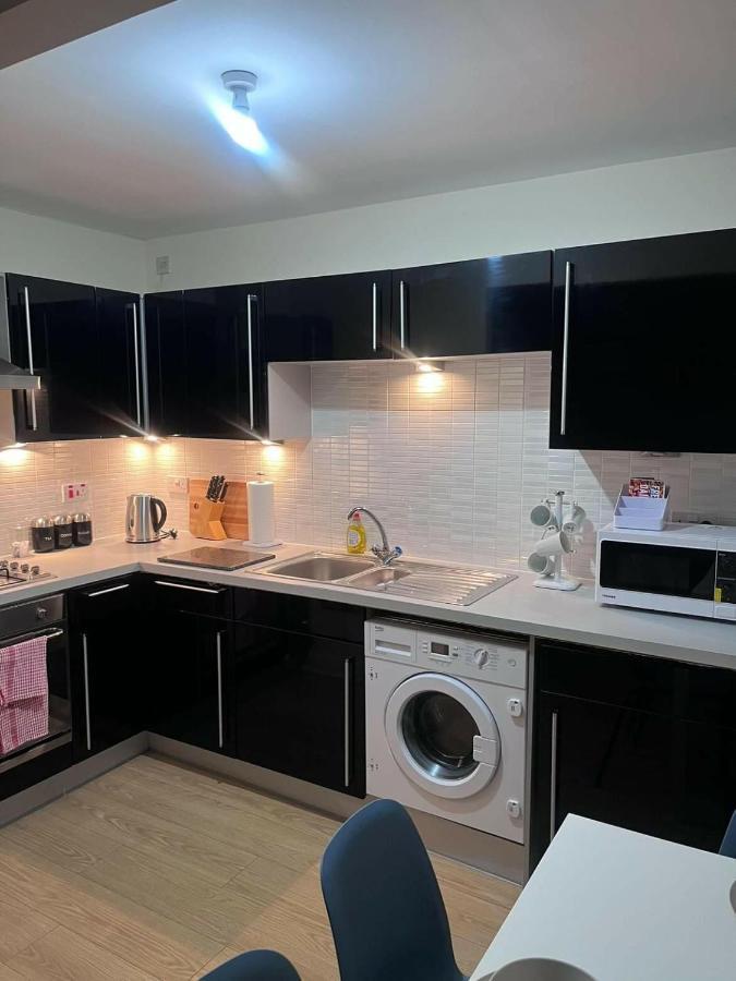 Shelly'S Place Apartment Глазгоу Екстериор снимка