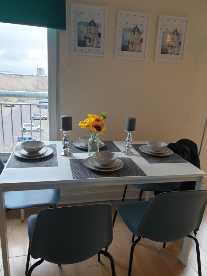 Shelly'S Place Apartment Глазгоу Екстериор снимка
