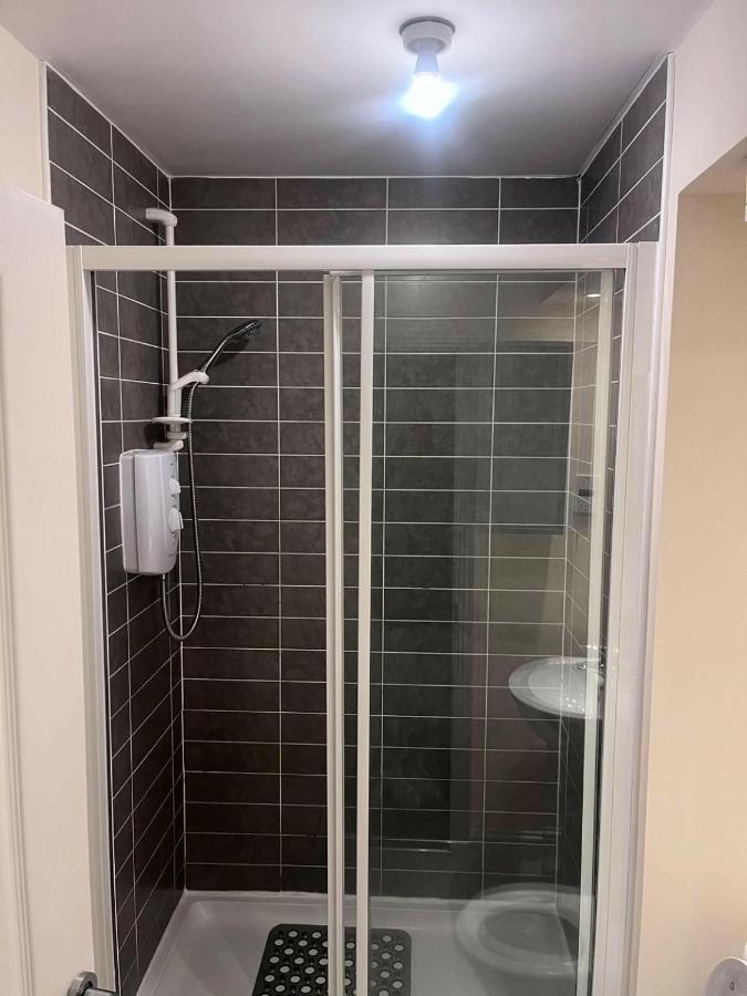 Shelly'S Place Apartment Глазгоу Екстериор снимка