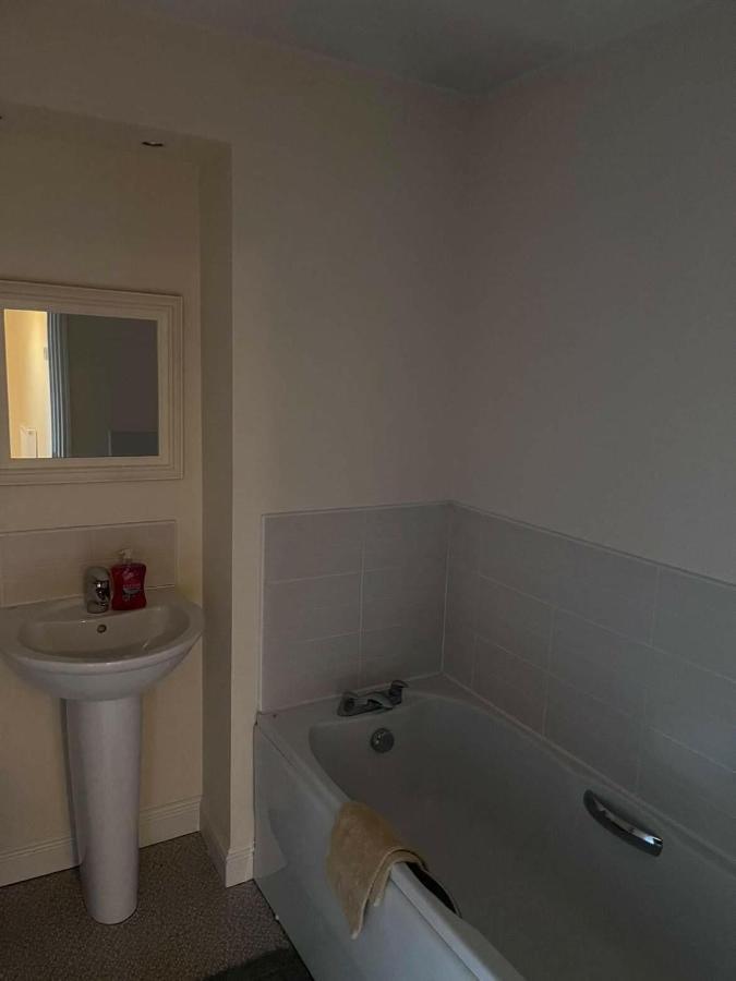 Shelly'S Place Apartment Глазгоу Екстериор снимка