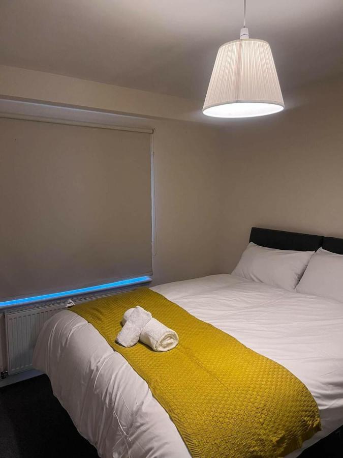 Shelly'S Place Apartment Глазгоу Екстериор снимка